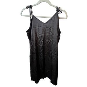 Elegant Black Sleeveless Dress